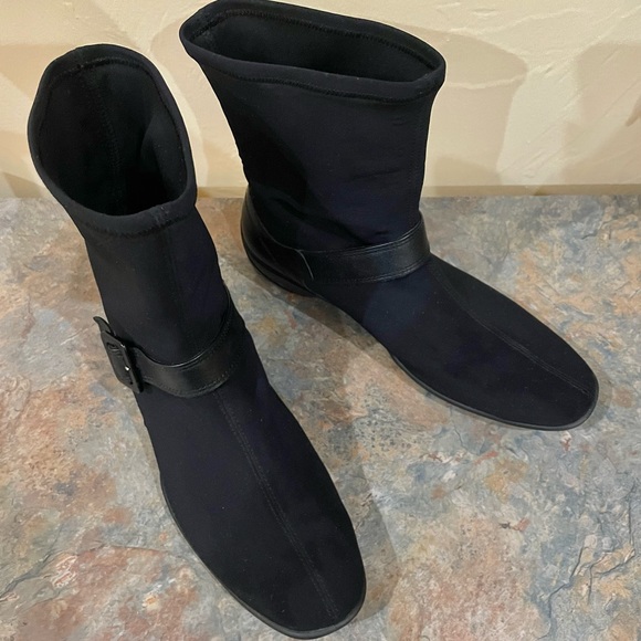 ECCO Gore-Tex Ankle Boot - Picture 1 of 10